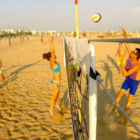 Sunny Right By The Apartament *