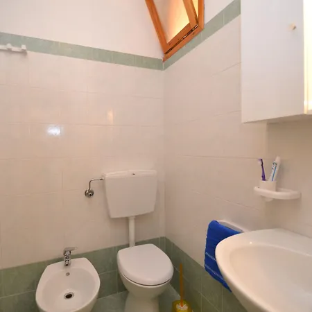 Apartment Sunny Right By The *